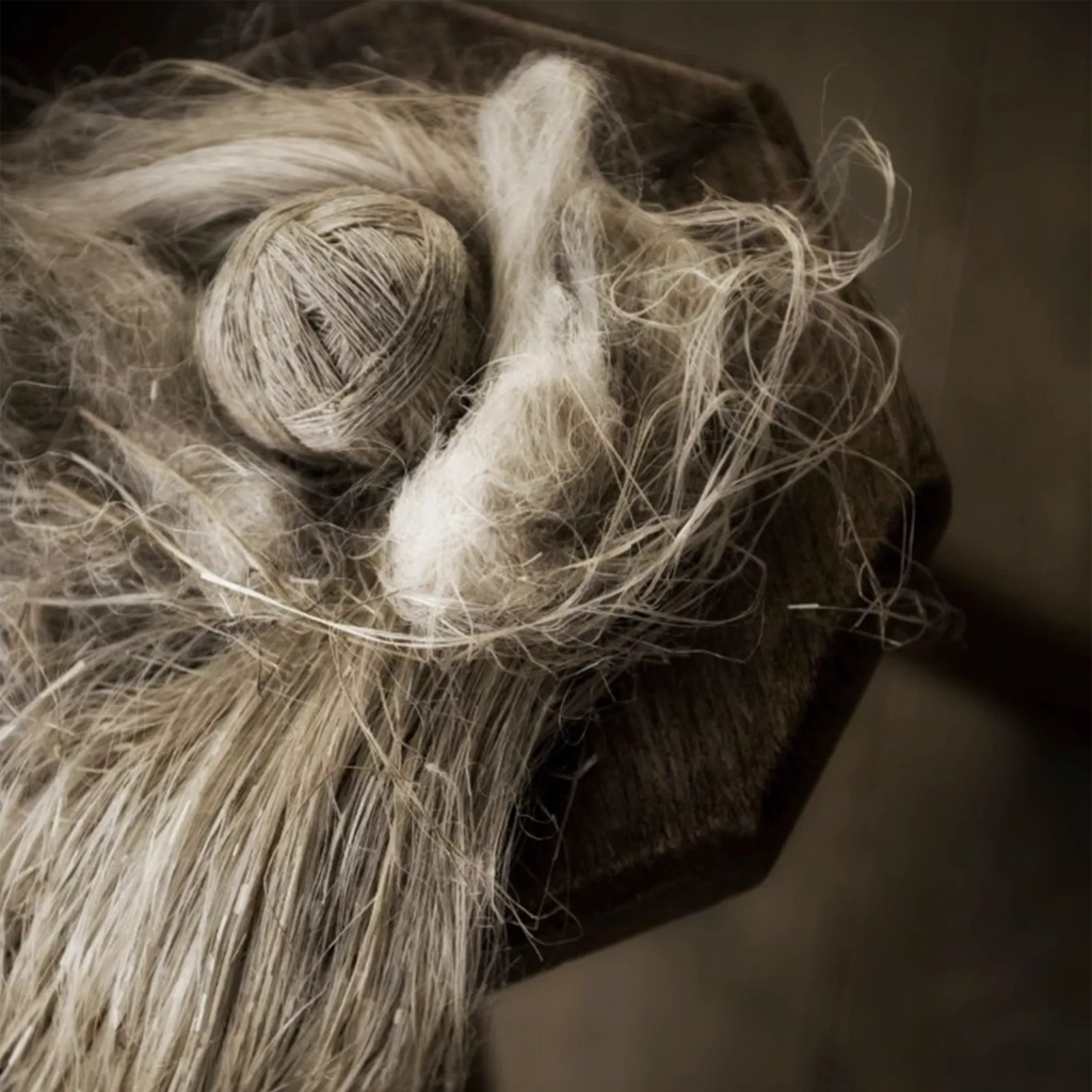 Natural jute fibre and jute yarn used for Maren handwoven jute rug, Housenfriends